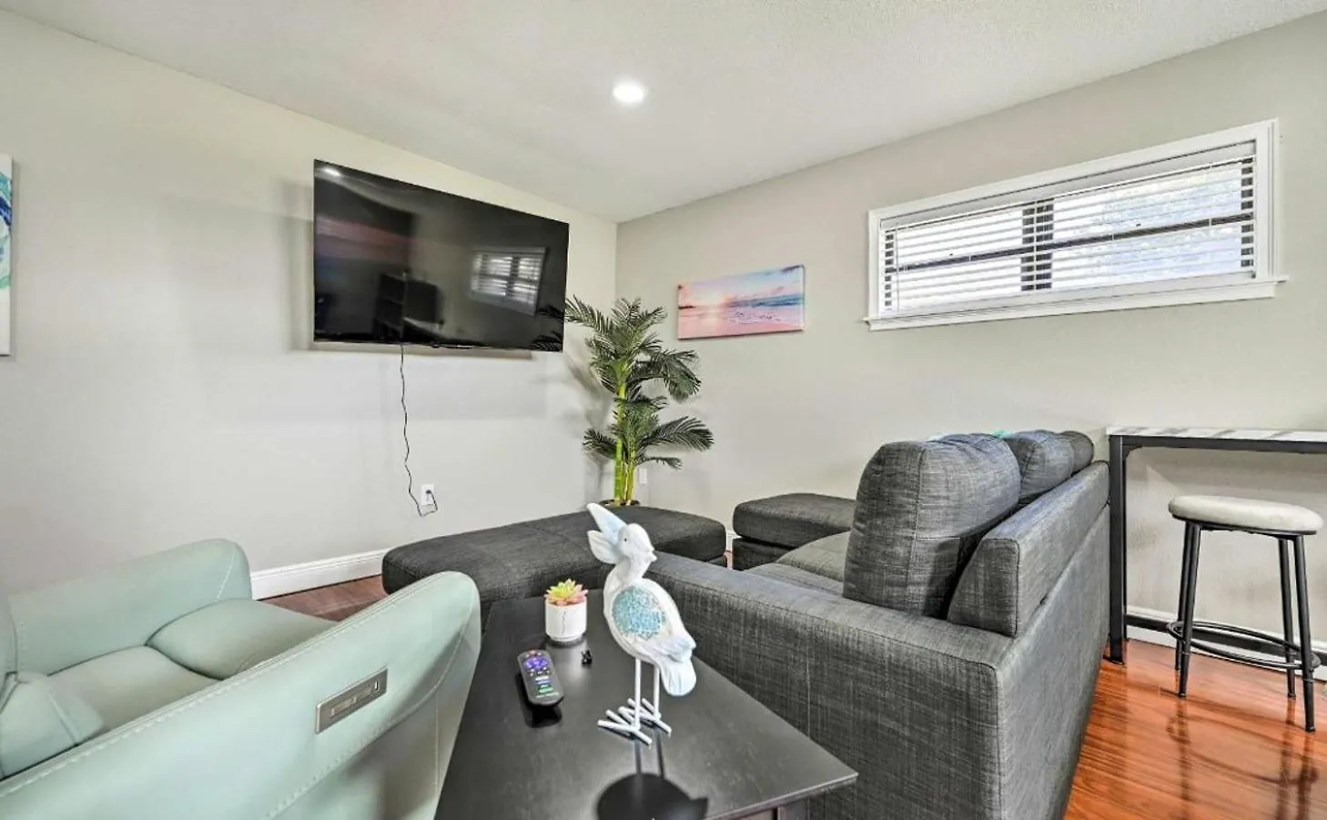 Cozy Tampa Studio, 8 Mi To Downtown!